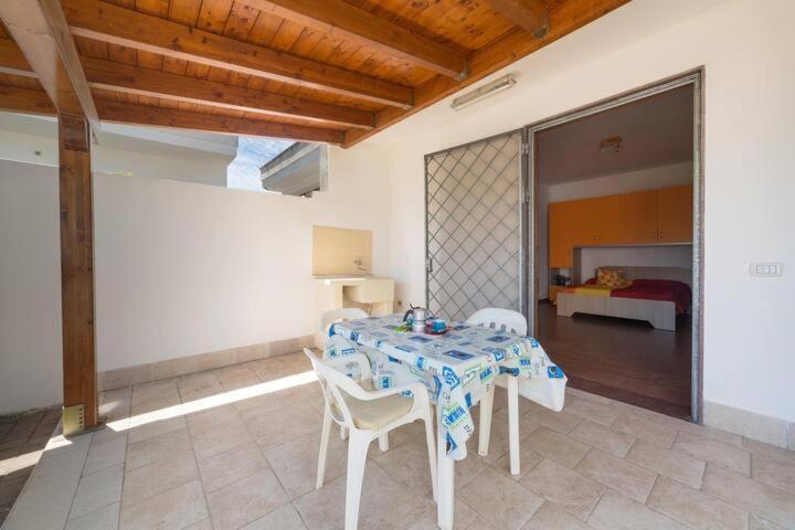 Villa Cucci Mono Luigi Casa Vacanze Torre Lapillo Exterior foto